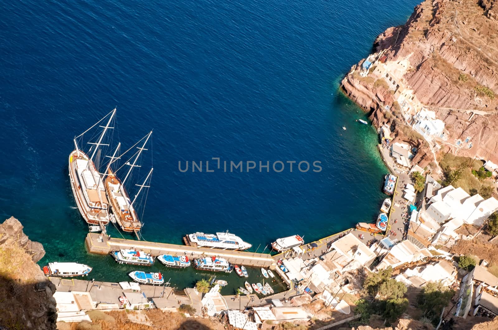Santorini bay, Greece by mitakag