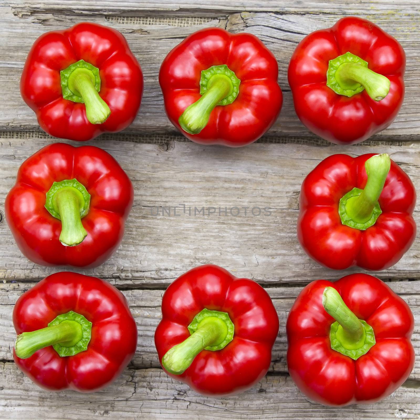 red peppers by miradrozdowski