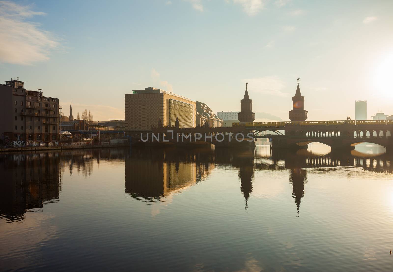 Oberbaum Bridge and Universal Music Building by edan