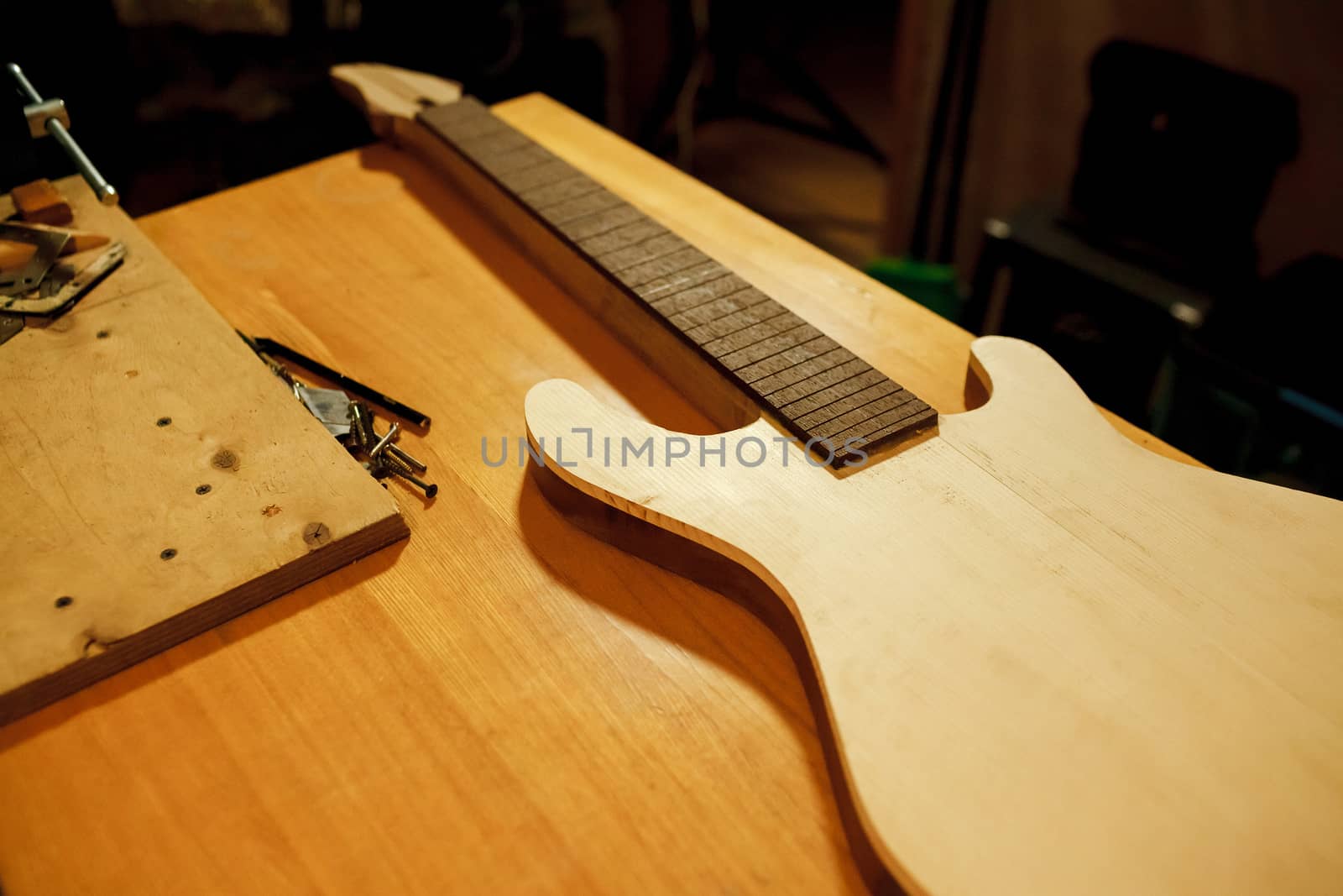Billet of wood for bass guitar. Manufacture and repair musical instruments.  by Maynagashev