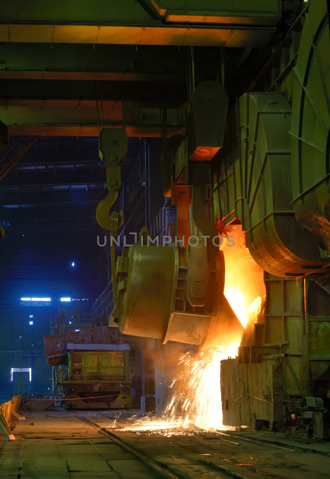 Hot Liquid Metal Casting in steel plant