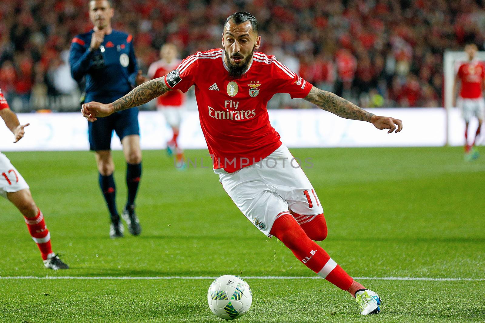 PORTUGAL, Lisbon: Benfica's midfielder Konstantinos Kostas Mitroglou is pictured during the Portuguese Liga football match between Benfica and SC Braga (5-1) at Luz Stadium, in Lisbon, on April 1, 2016.