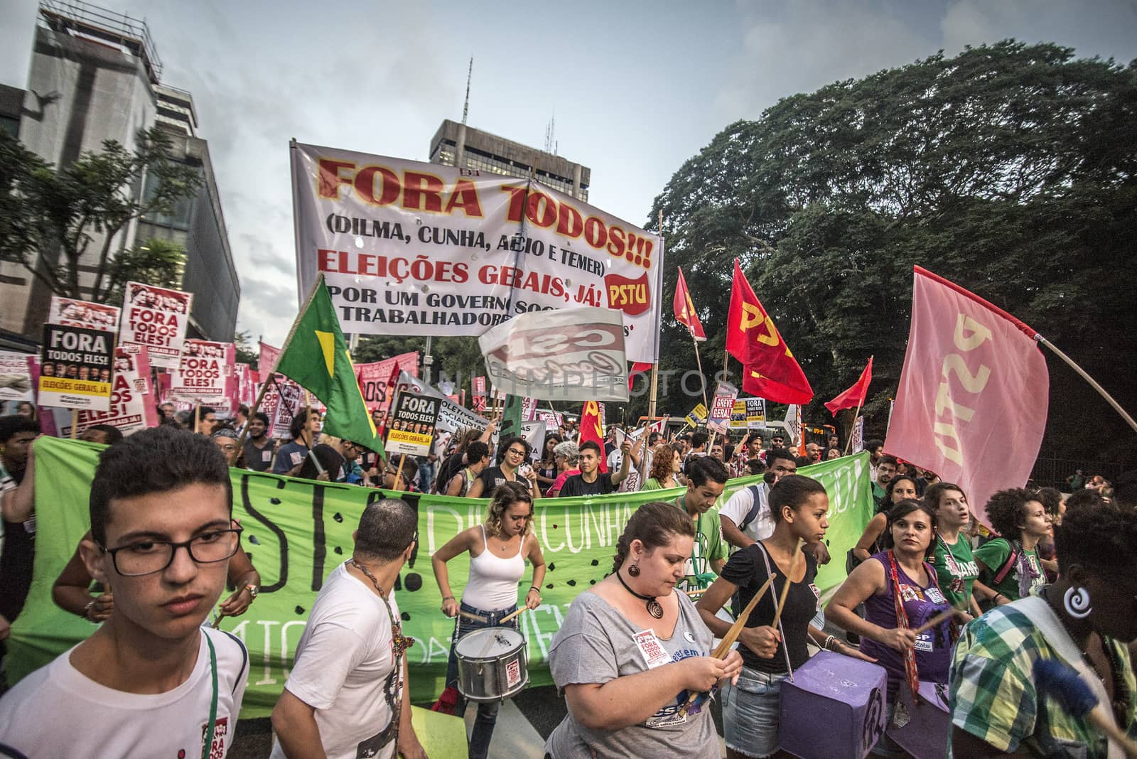 BRAZIL, Sao Paulo: Hundreds of people demonstrate for the impeachment of President Dilma Rousseff and early elections at Avenida Paulista in Sao Paulo, southern Brazil, on April 1, 2016. Brazilian President Dilma Rousseff is facing possible impeachment by Congress. The effort comes amid an angry public mood over the South American nation's worst recession in decades and a big bribery scandal at the state oil company Petrobras. 