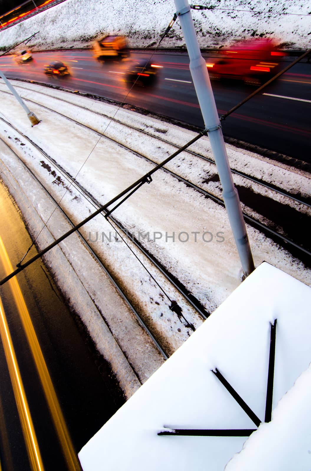 Busy road in peak at night by richpav