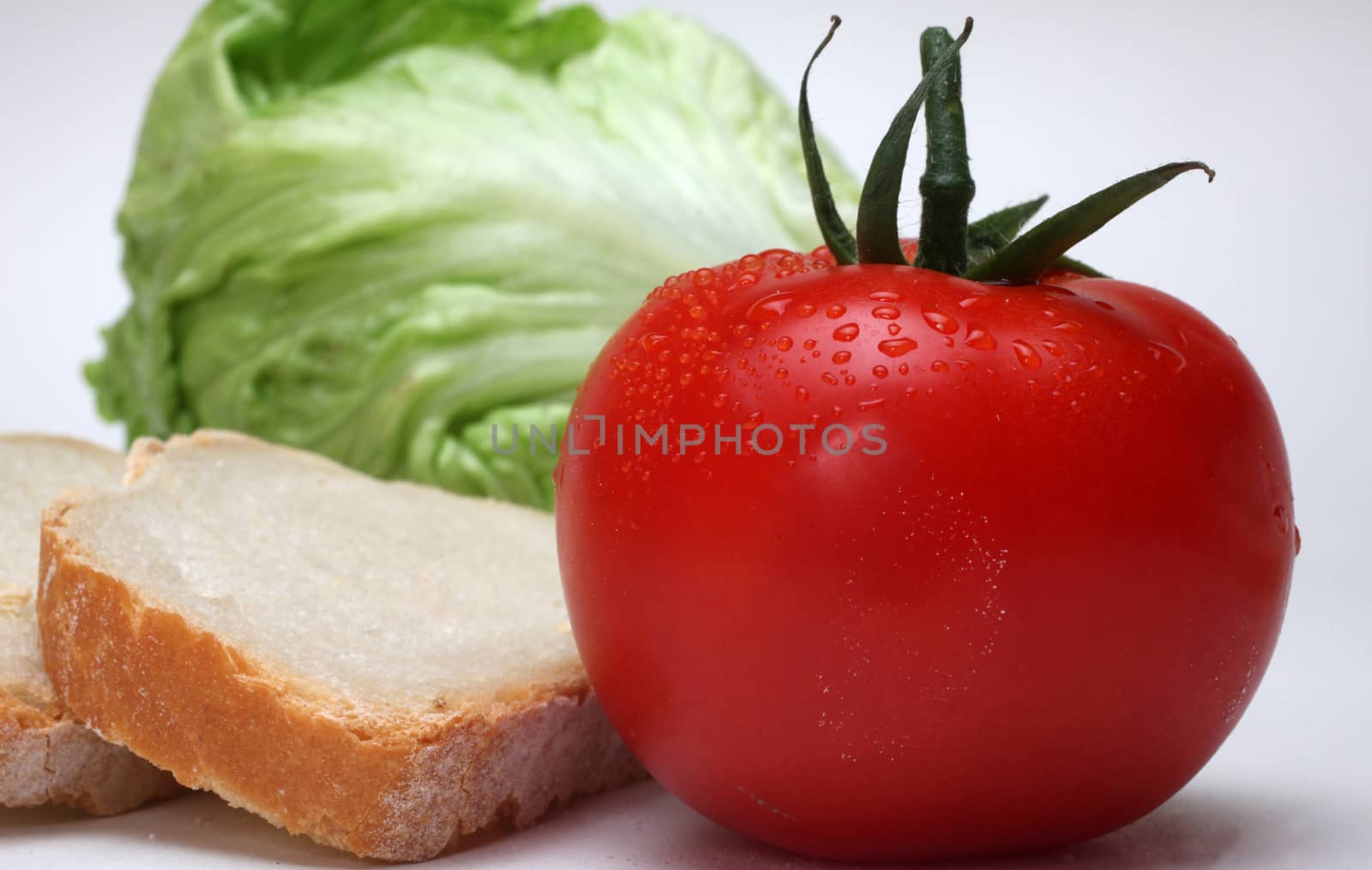 Bread with tomato