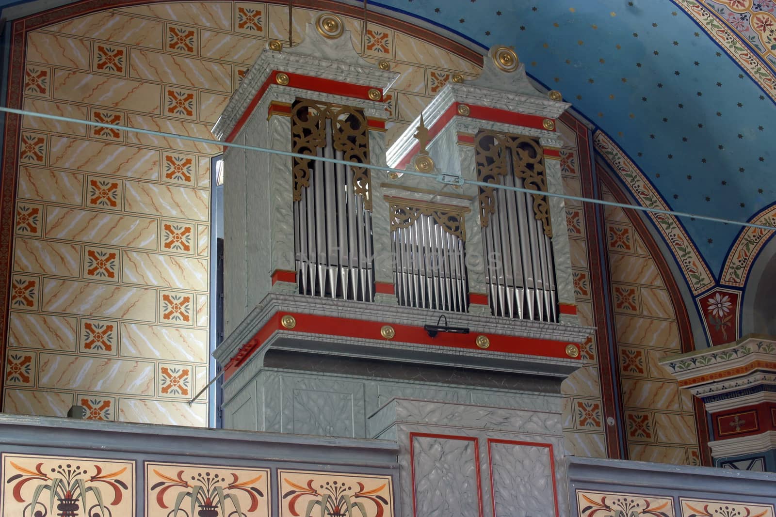 A historic pipe organ in beautiful church