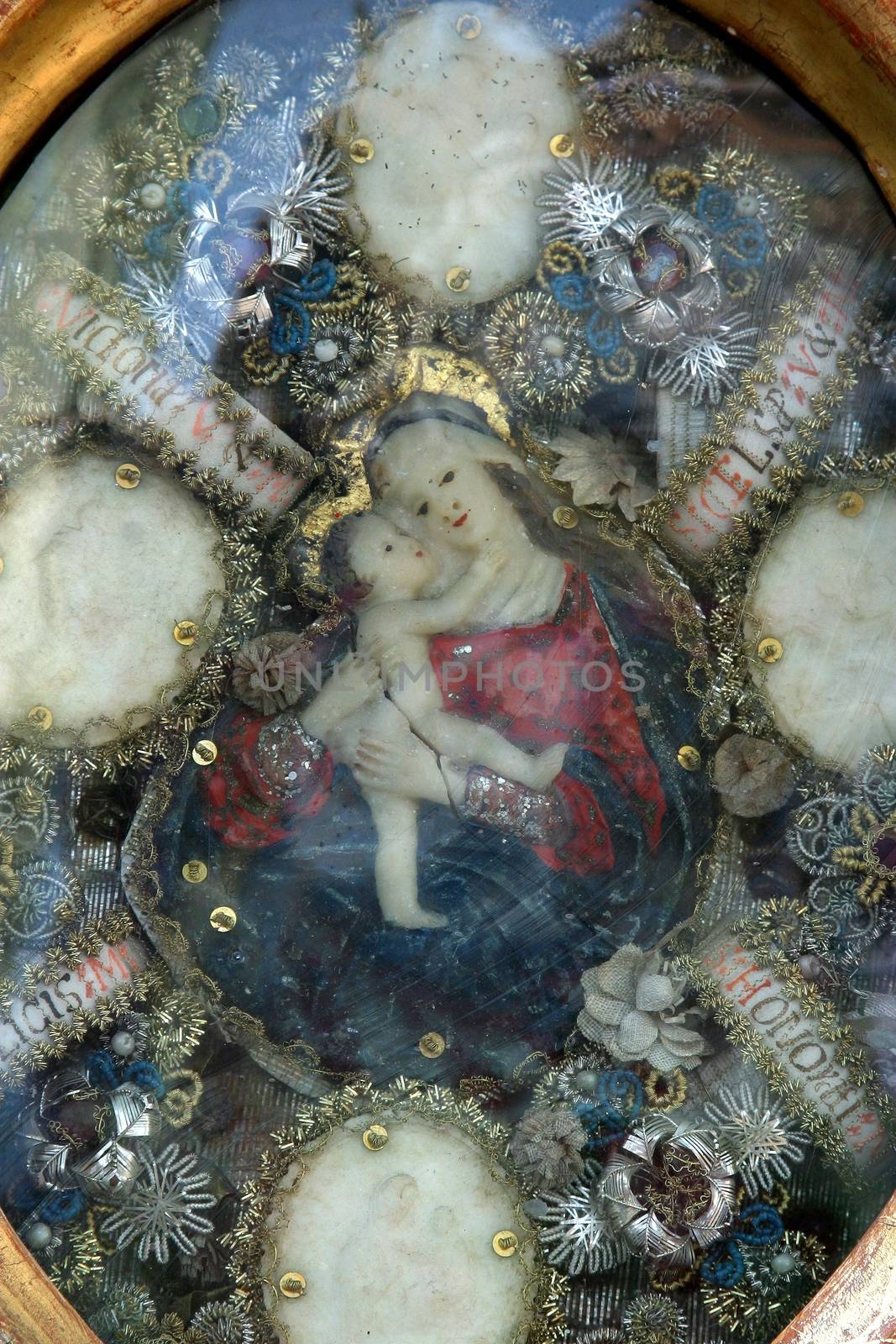 Virgin Mary with baby Jesus
