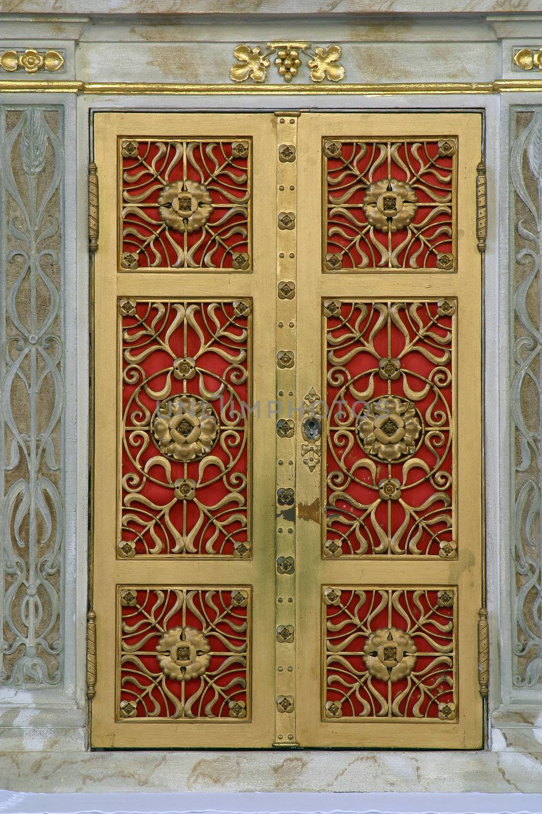 Door of the tabernacle
