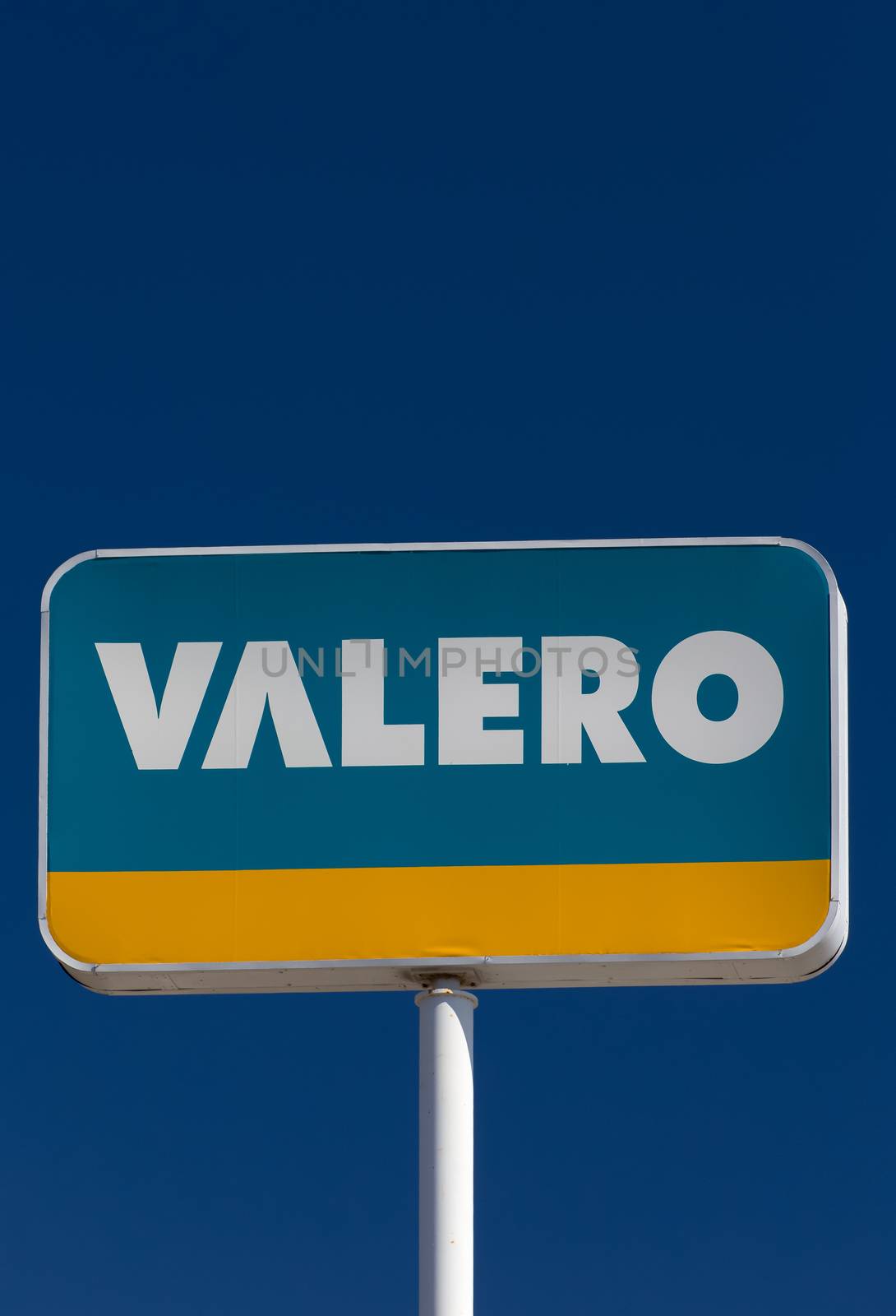 Valero Gas Station Sign by wolterk