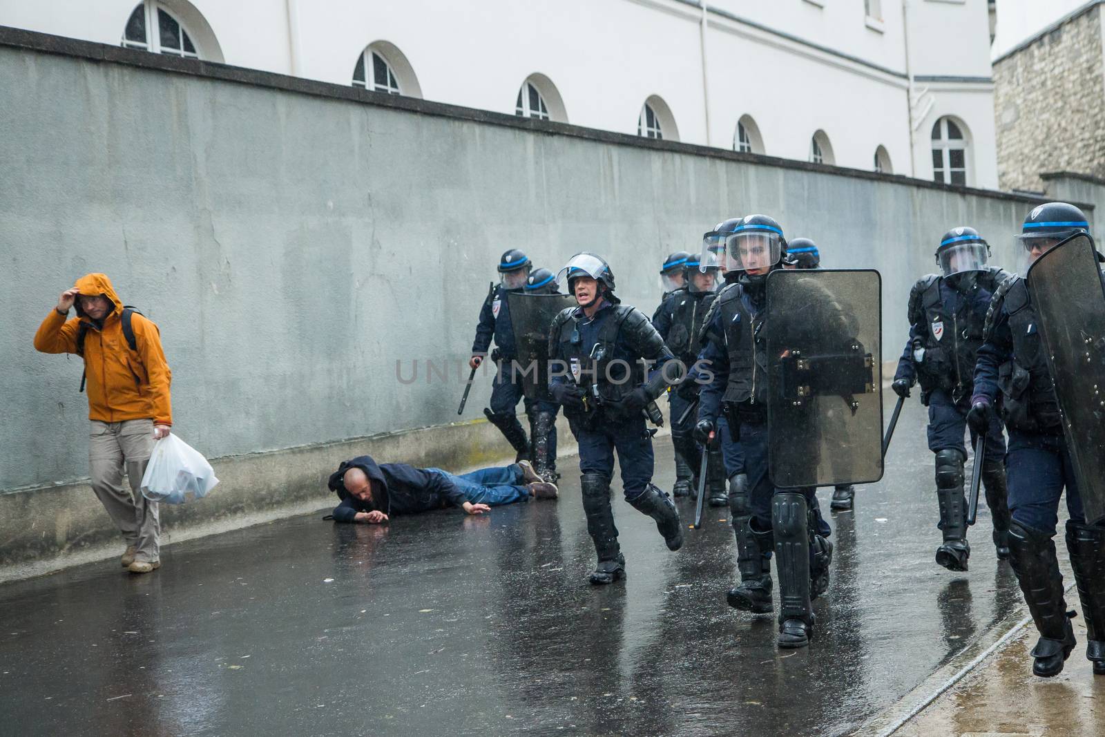 FRANCE - PARIS - DEMO - LABOUR by newzulu