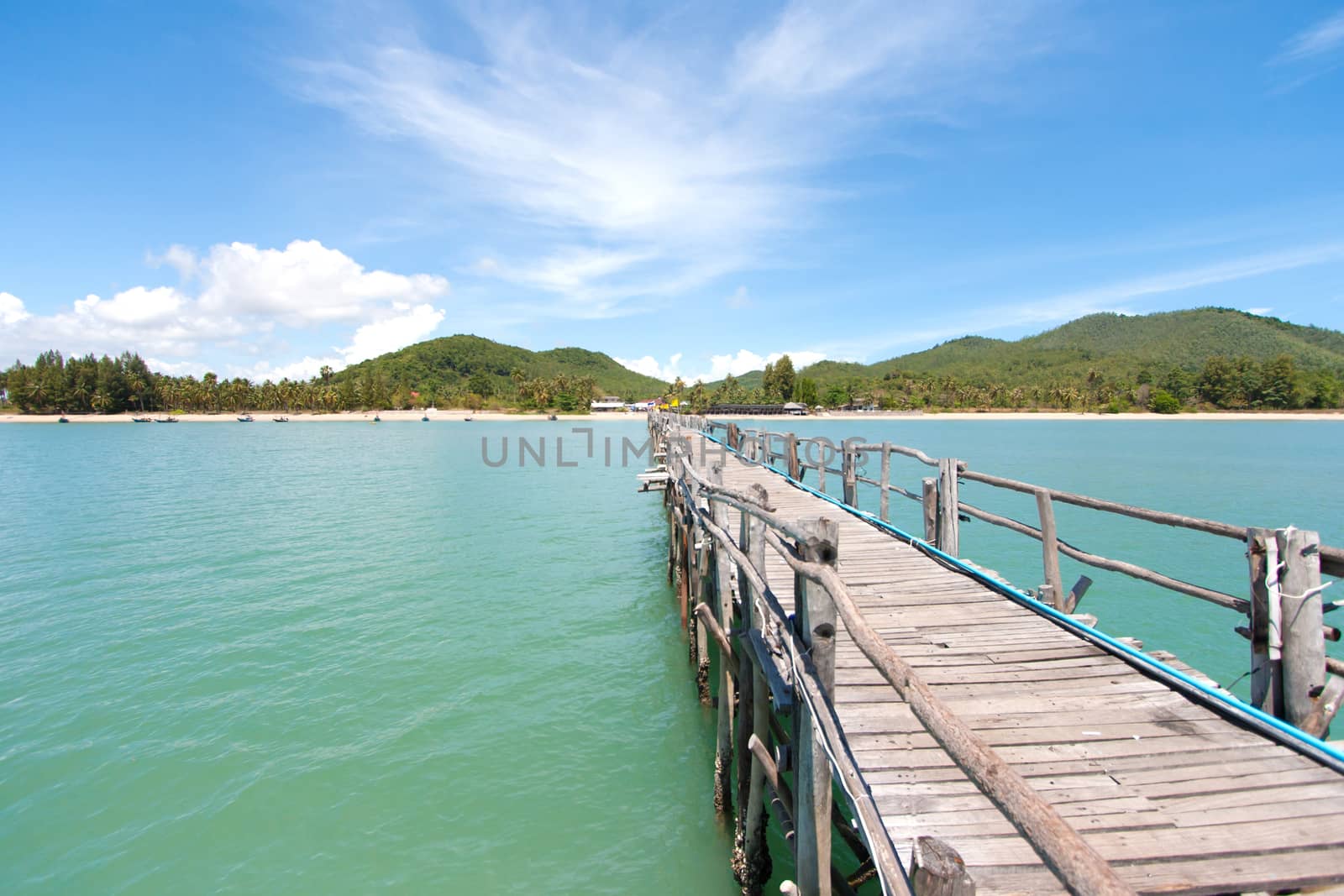 Wood bridge in the Thailand sea