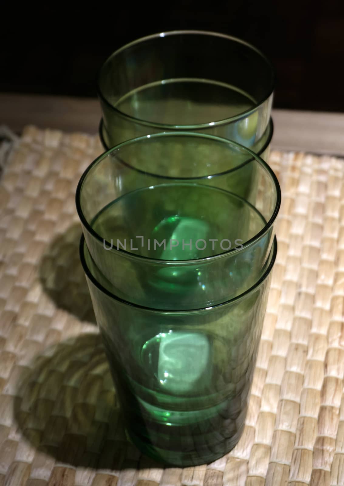 Close up picture of empty glasses in restaurant