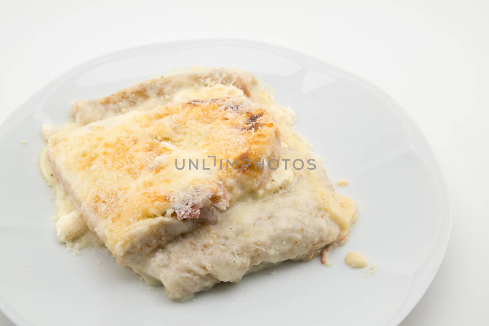 italian toast bread tartlet with ham, cheese and mozzarella