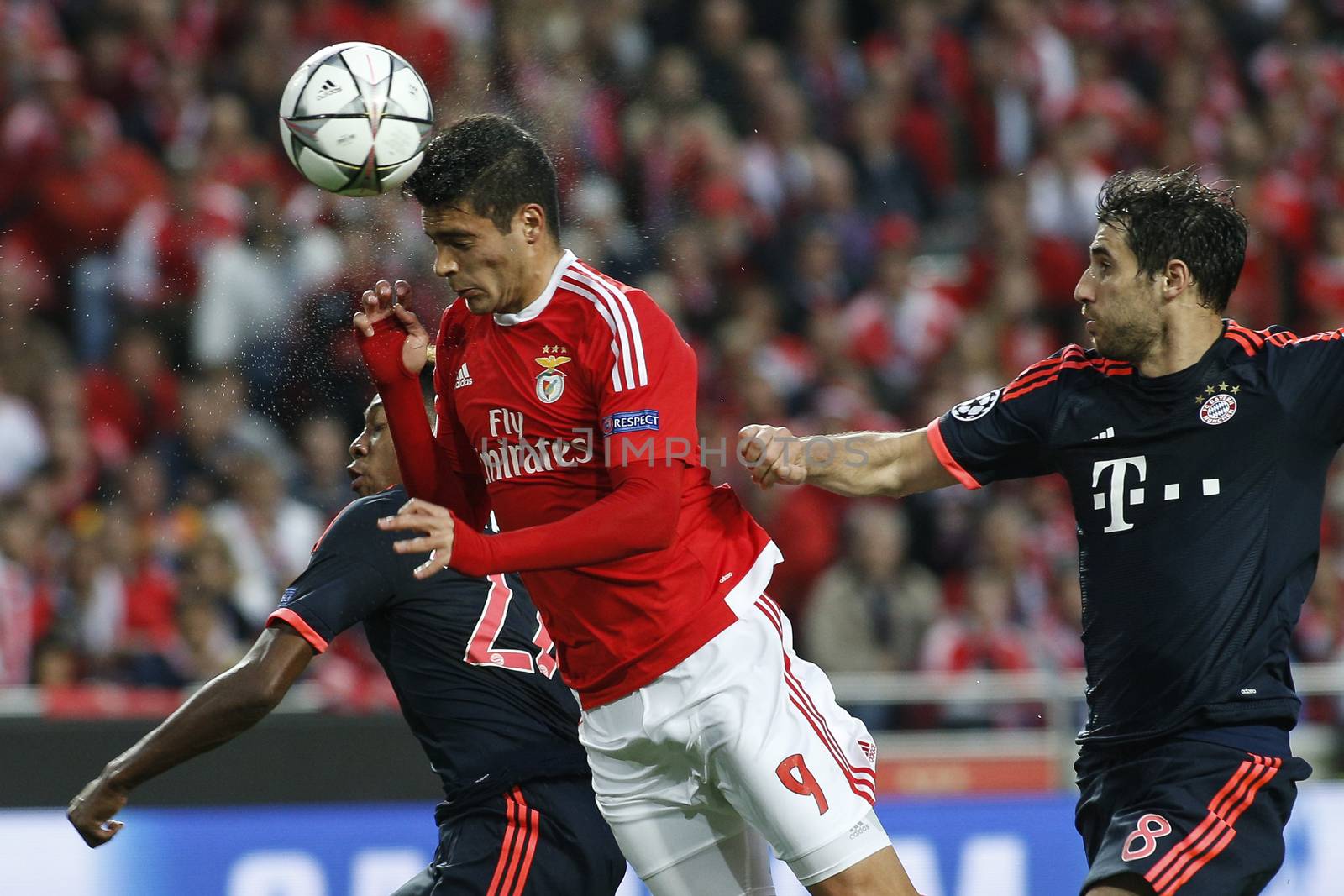 PORTUGAL, Lisbon: Football player Raúl Jiménez of Benfica scores the opening goal during the UEFA Champions League Quarter Final Second Leg match between SL Benfica and FC Bayern Munchen at Estadio da Luz on April 13, 2016 in Lisbon, Portugal. Bayern Munich reached the Champions League semi-finals for the fifth consecutive season. 