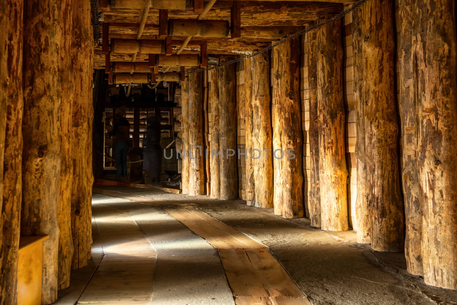 Corridor in Wieliczka by vapi