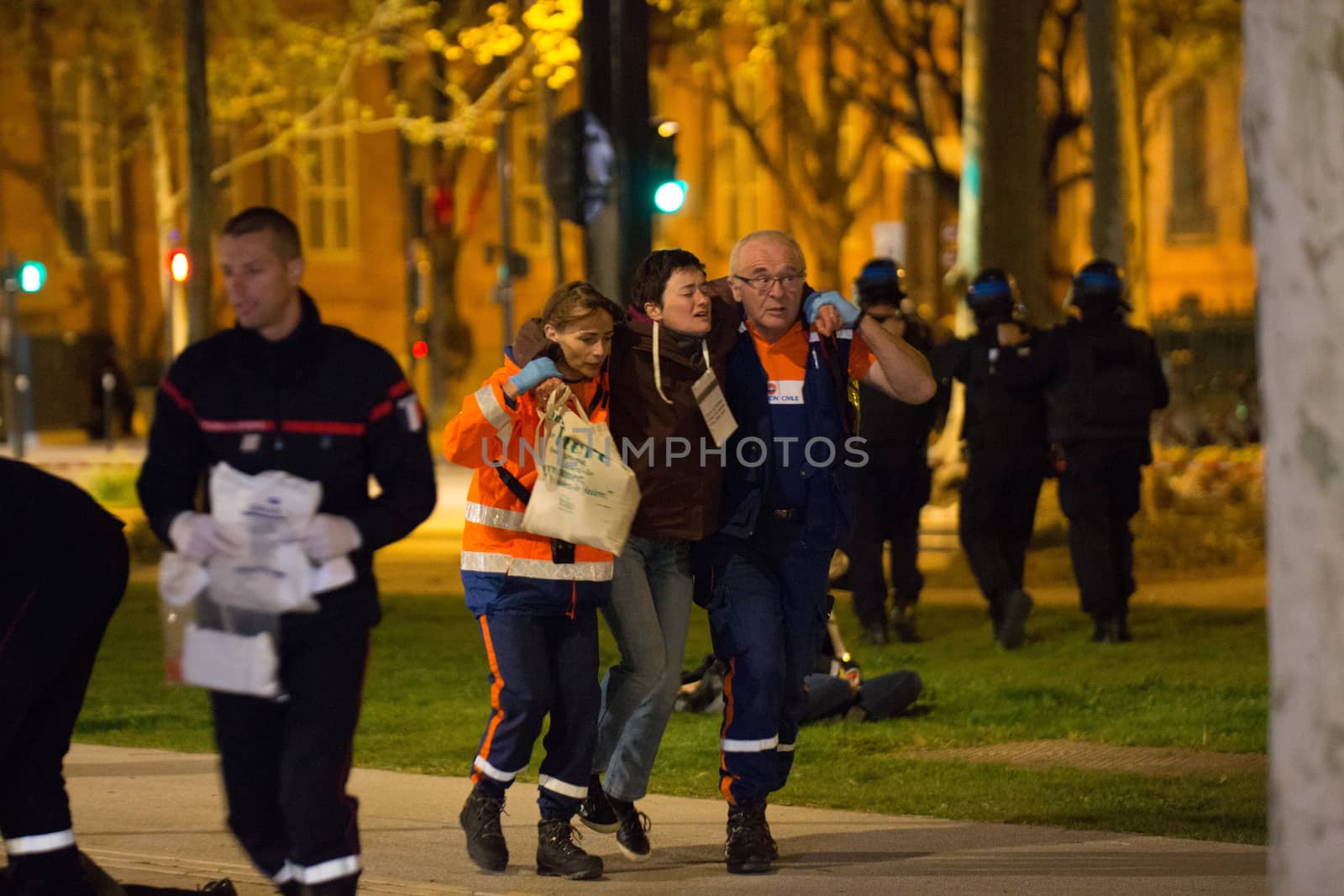 FRANCE, Toulouse: Rescuers take part in a simulation exercice of terrorist attack at the Toulouse stadium on April 14, 2016 as part of the Euro 2016. 