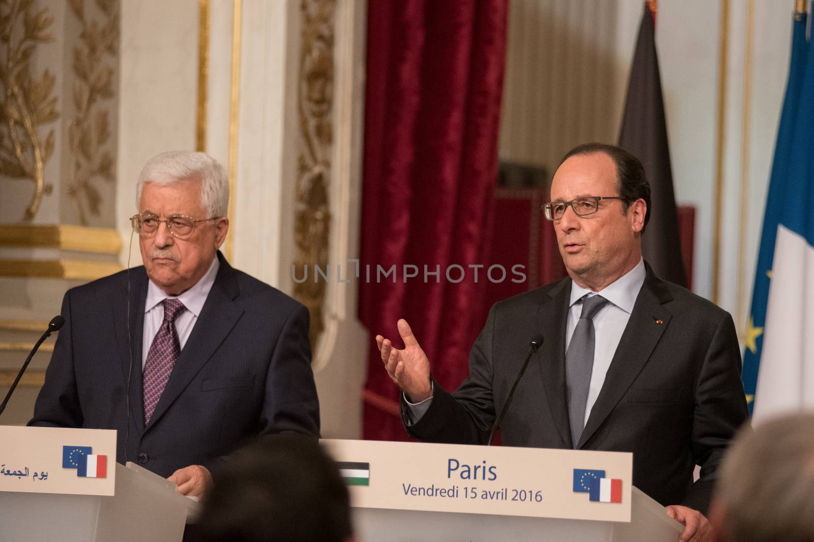 FRANCE, Paris : Palestinian President Mahmoud Abbas (L) and French President Francois Hollande (R), hold a press conference after their meeting at the Elysee Palace in Paris, on April 15, 2016.Palestinian president Mahmud Abbas holds talks with French President Francois Hollande during his international tour seeking a UN resolution on Israeli settlements.