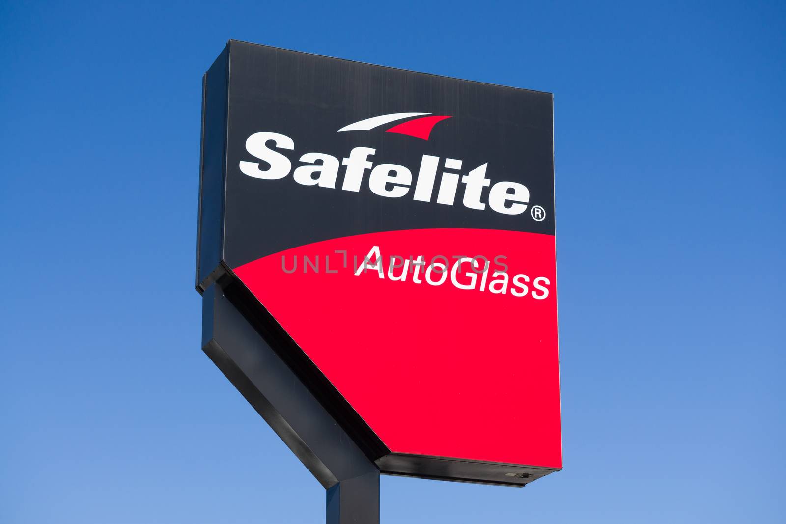 Safelite AutoGlass Sign and Logo by wolterk