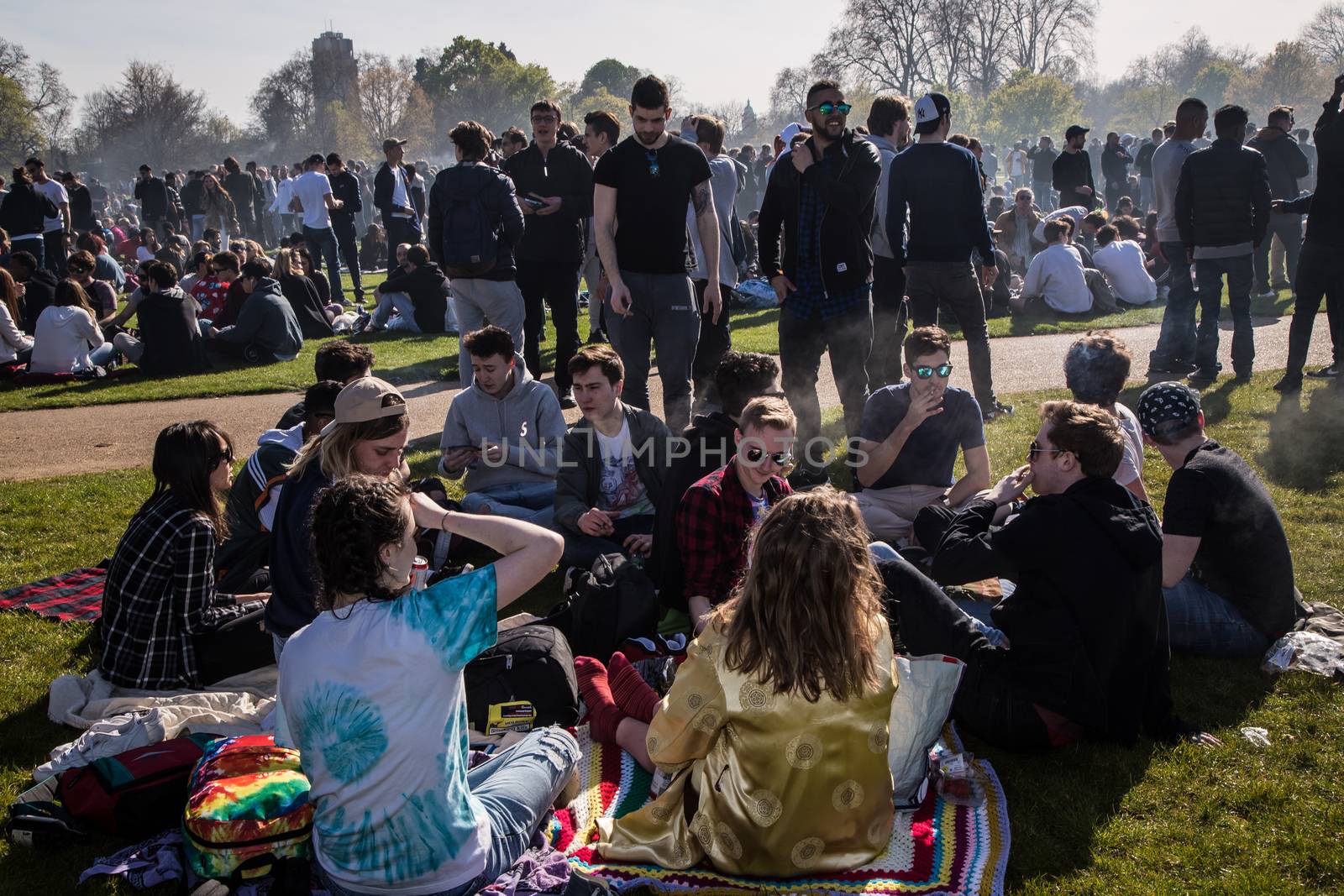 UNITED-KINGDOM, London: Hundreds of pro-cannabis supporters gather in Hyde Park, in London for 4/20 day, a giant annual smoke-in  on April 20, 2016. 