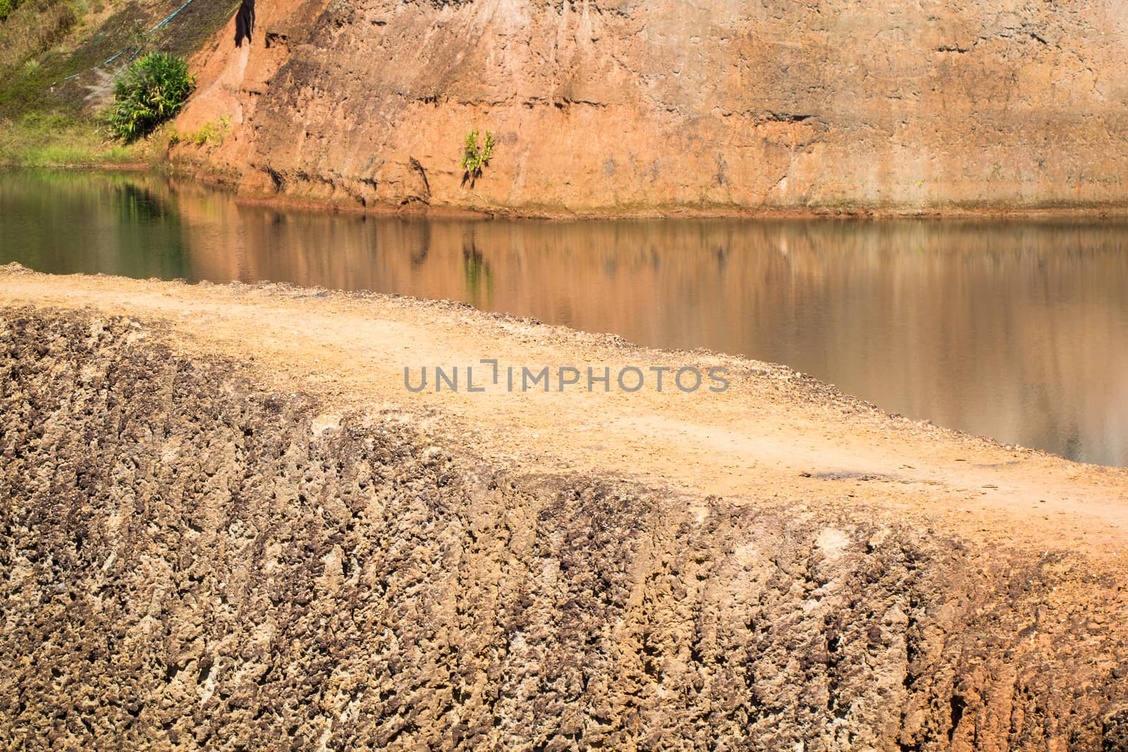 cliff and basin by darkkong