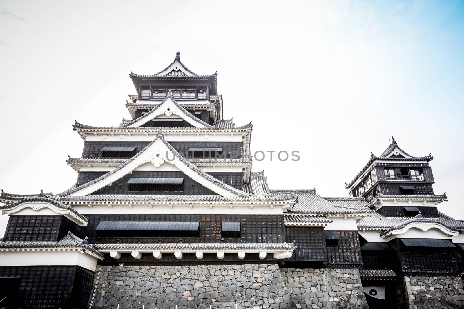 Kumamoto castle is a landmark in japan