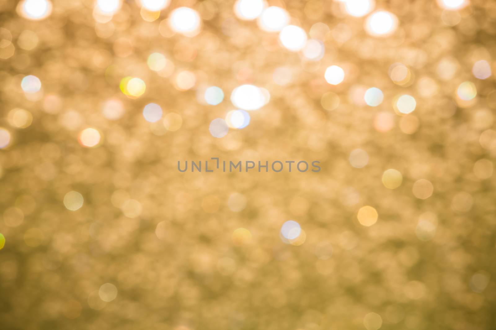 there are a lot of abstract bokeh from a little source of light