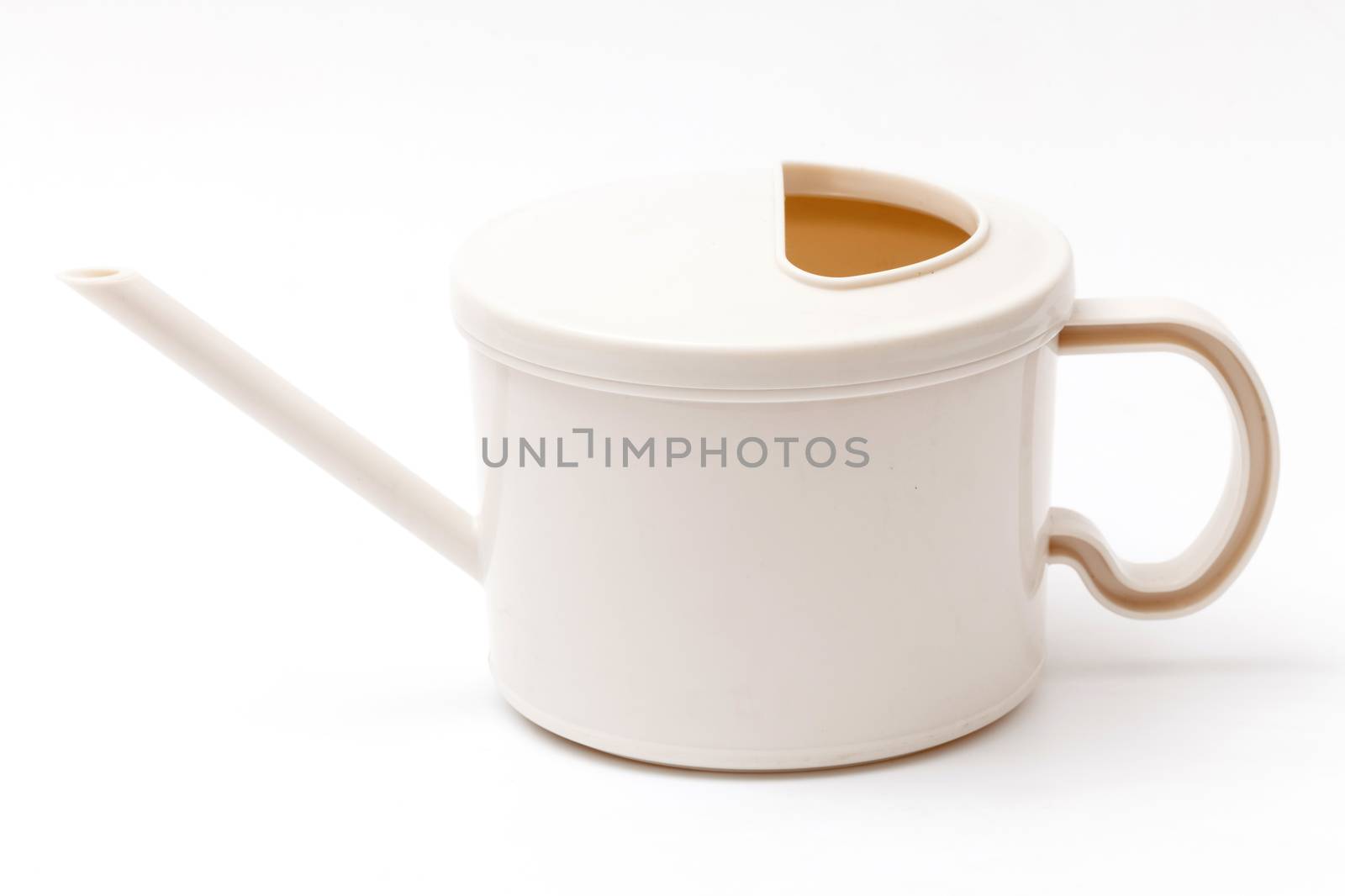 white watering can by darkkong