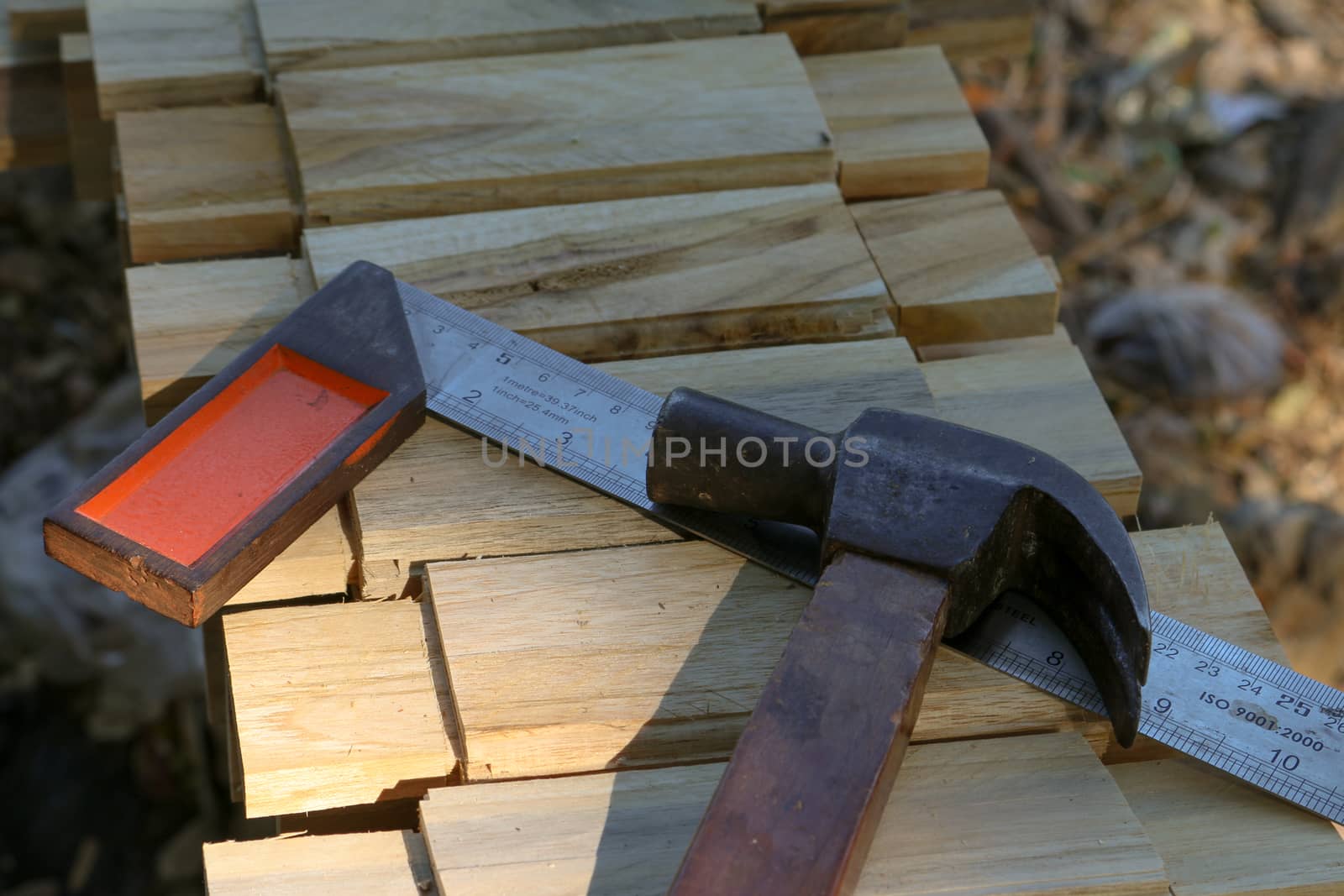 Wood and carpentry tools