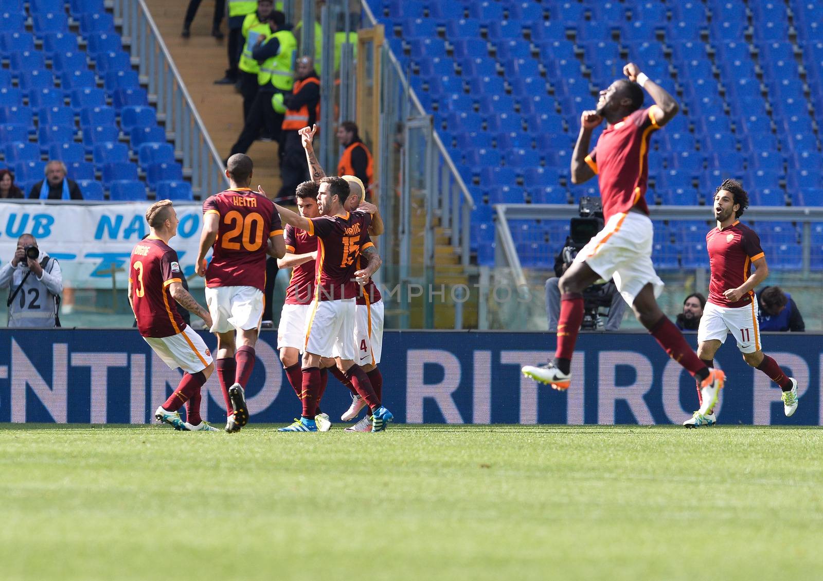ITALY, Rome: Radja Nainggolan celebrates after scoring a goal 1-0 during the Italian Serie A football match A.S. Roma vs S.S.C. Napoli at the Olympic Stadium in Rome, onn April 25, 2016