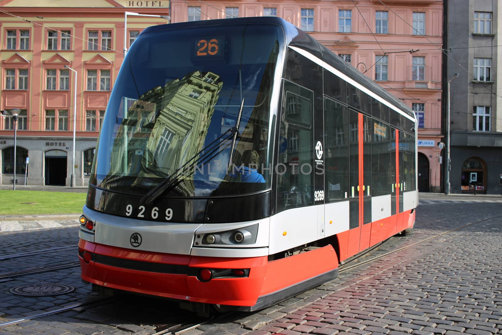 Modern Articulated City Tramway Skoda 15T by bensib