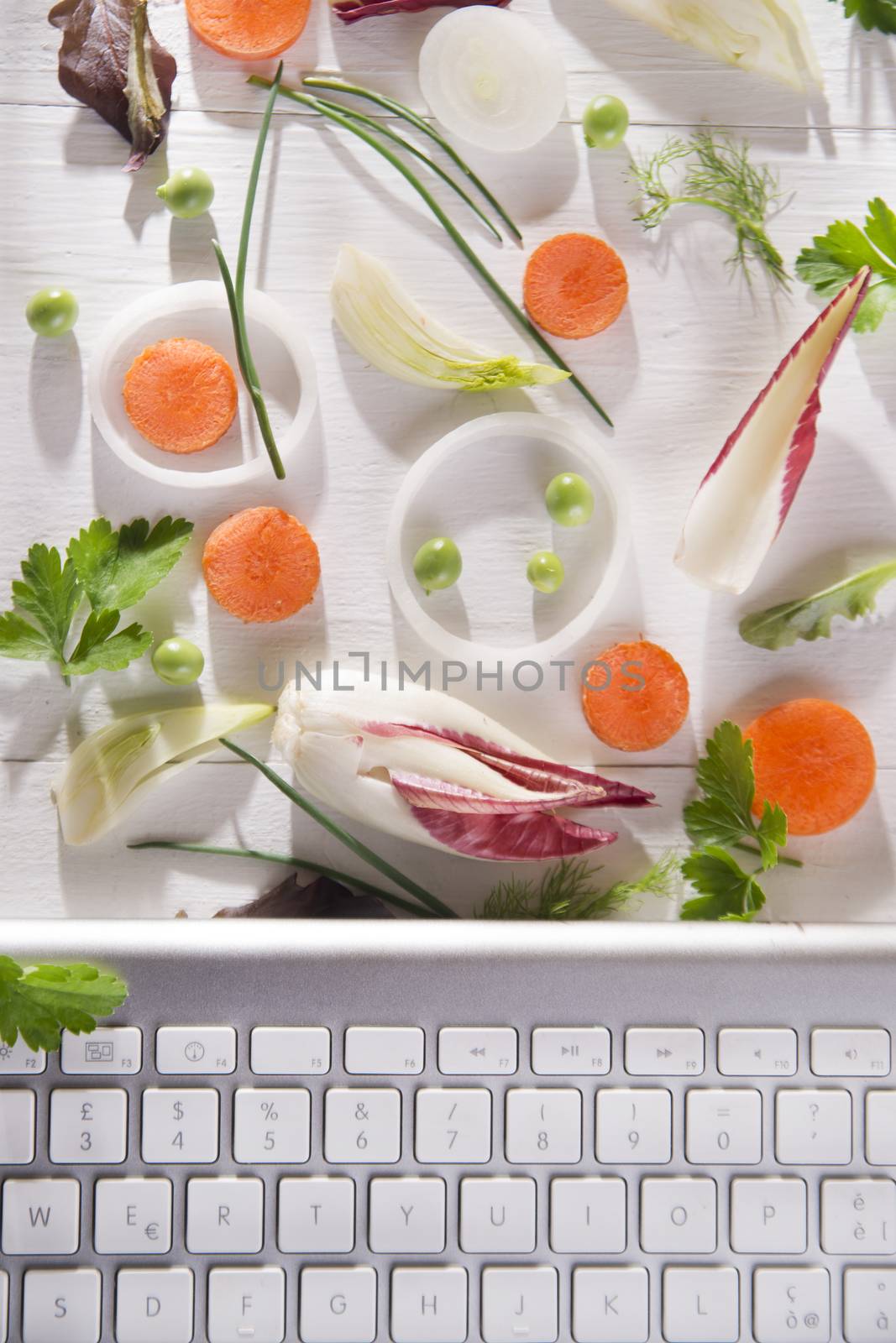 Buy vegetables online by fotografiche.eu