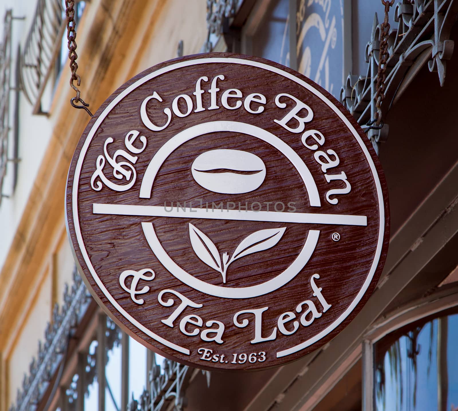 TA BARBARA, CA/USA - APRIL 30, 2016: The Coffee Bean & Tea Leaf exterior and logo. The Coffee Bean is an American coffee chain operated by International Coffee & Tea, LLC.