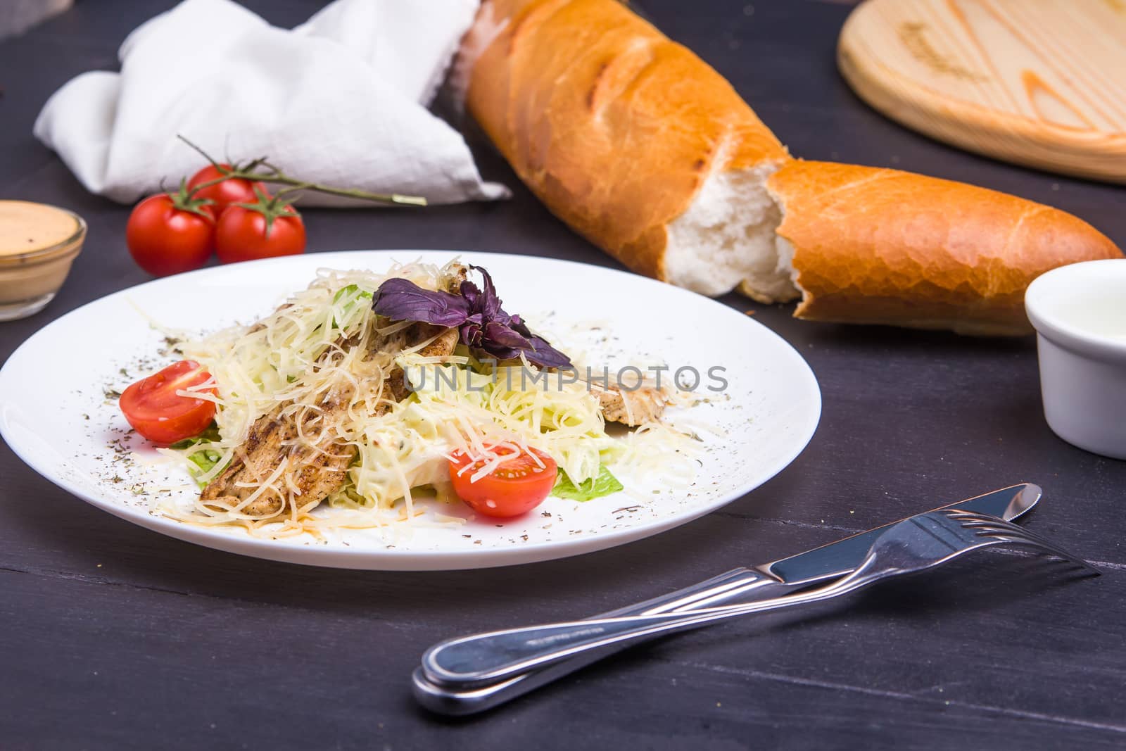 caesar salad with chicken by mrakor
