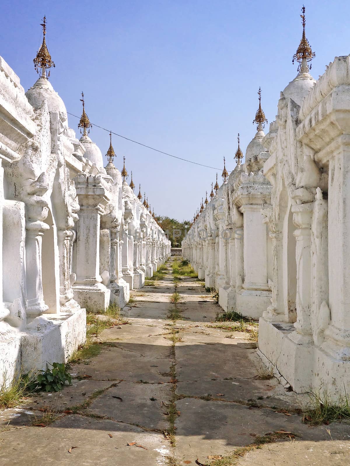 The World's Biggest Book in Kuthodaw Pagoda with 729 parts (stone inscriptions) in white stupas