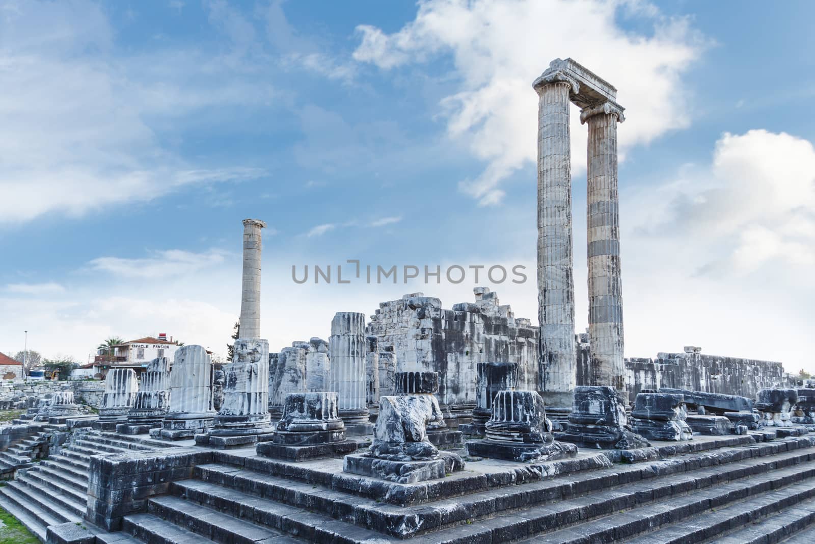Apollon Temple View by niglaynike
