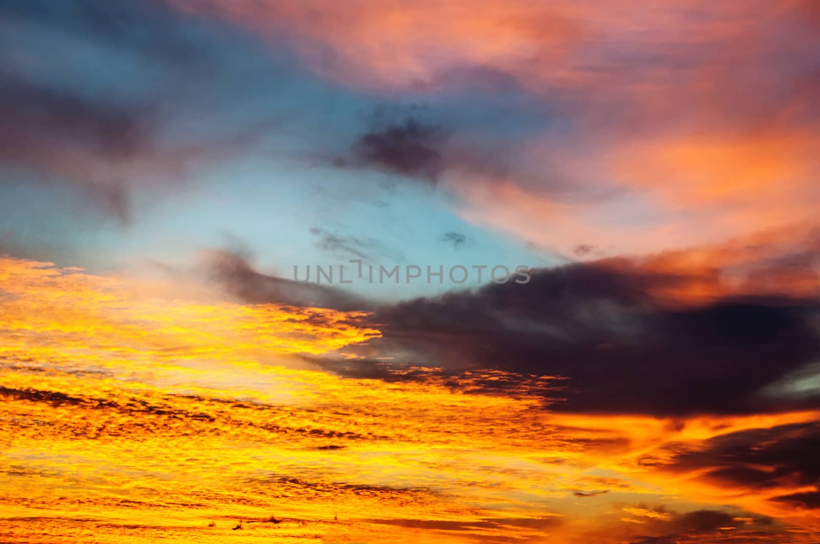 Sunset / sunrise with clouds and atmospheric effect