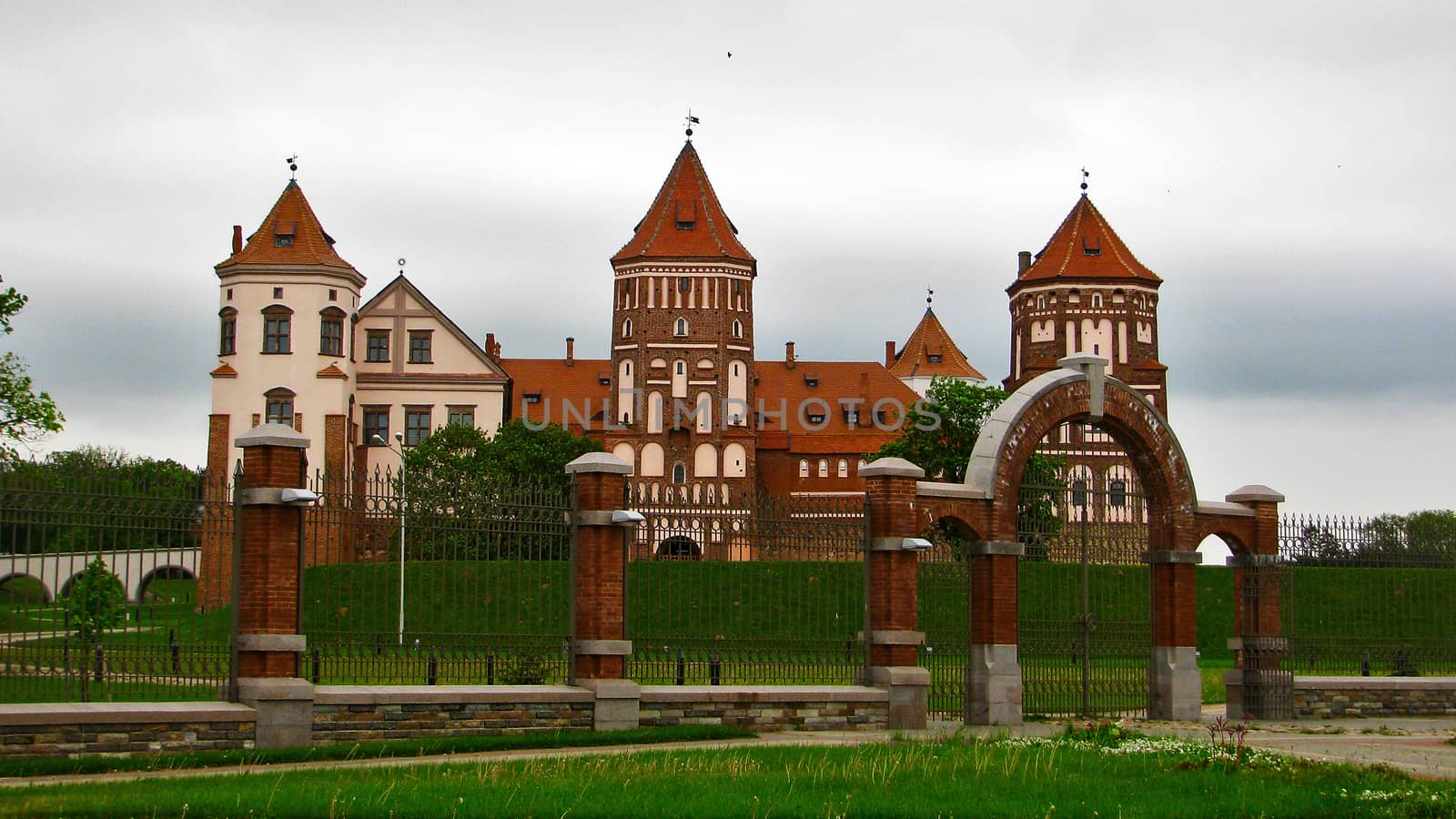 The medieval castle in Belarus by Grommik
