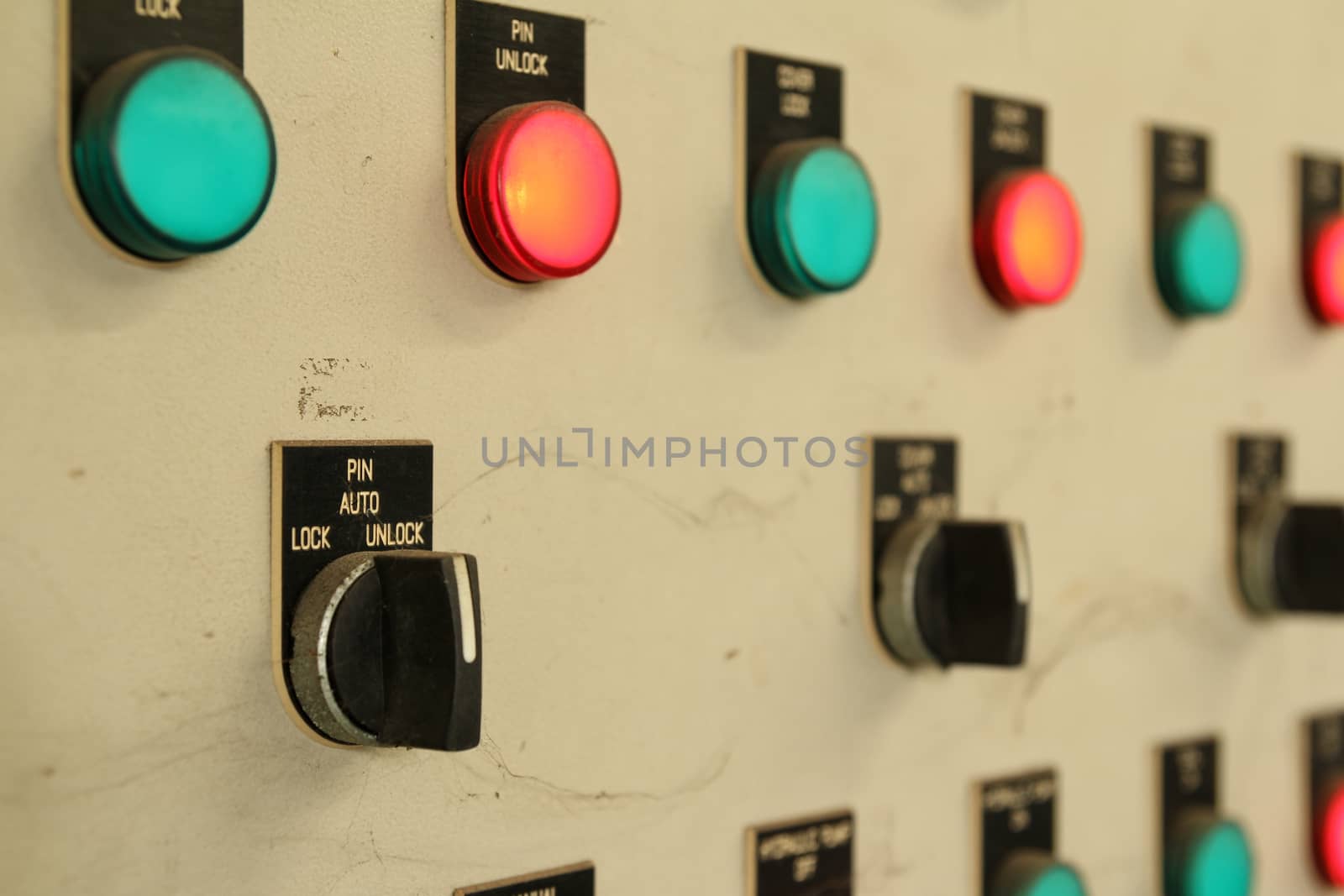 The Equipment control of metal industry