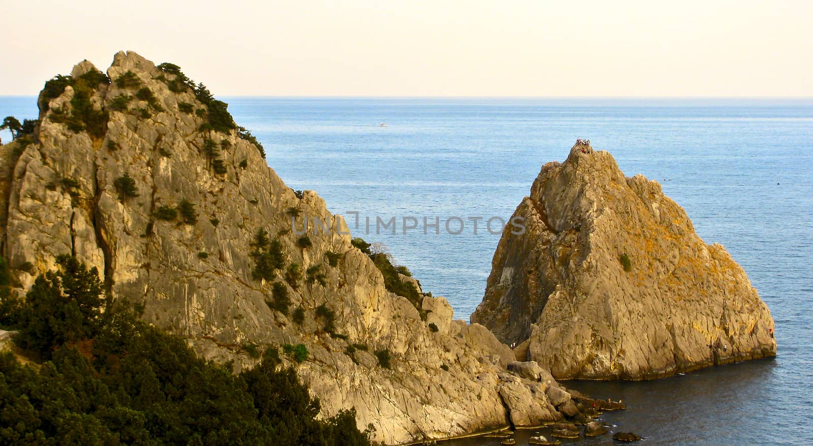 Two rocks facing the sea                               