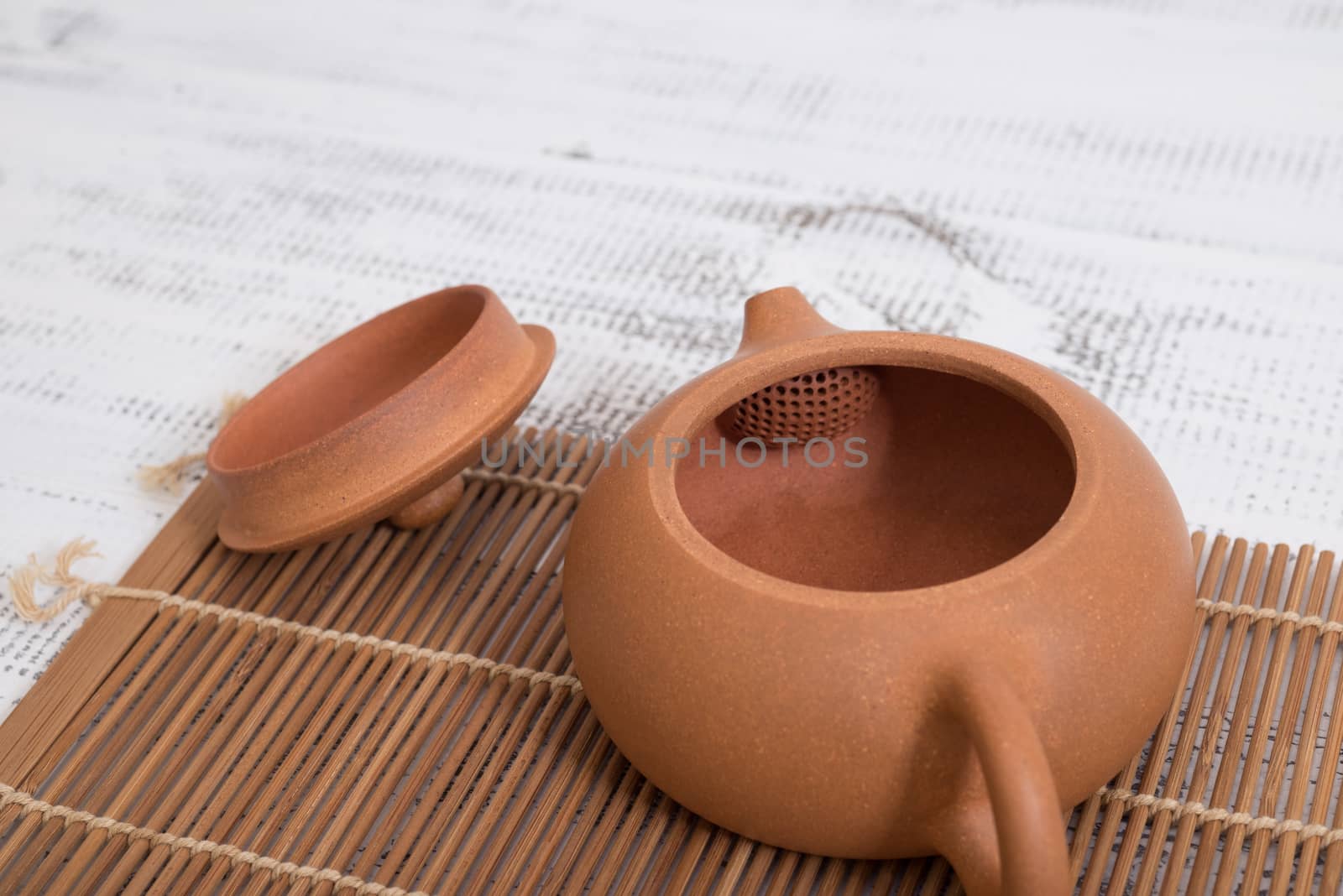 Earthenware for tea for Chinese traditional ceremony