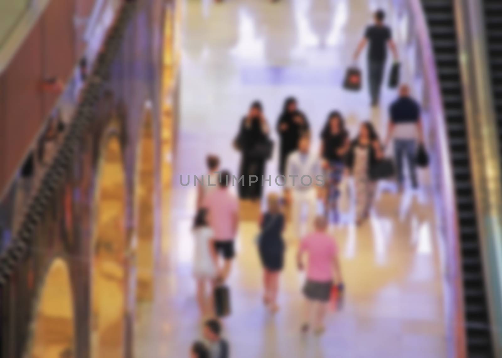 mall, people go to the mall, market, blurred for background