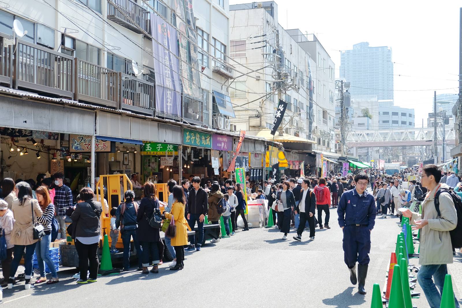 Street view at Tsukiji Market by ponsulak