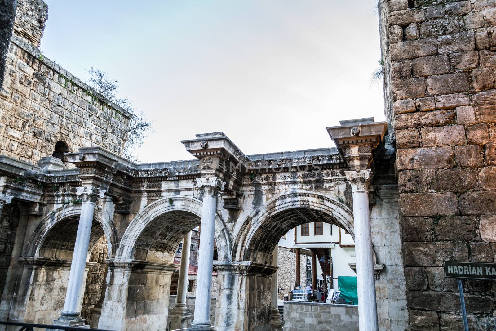 Roman gate by rmbarricarte