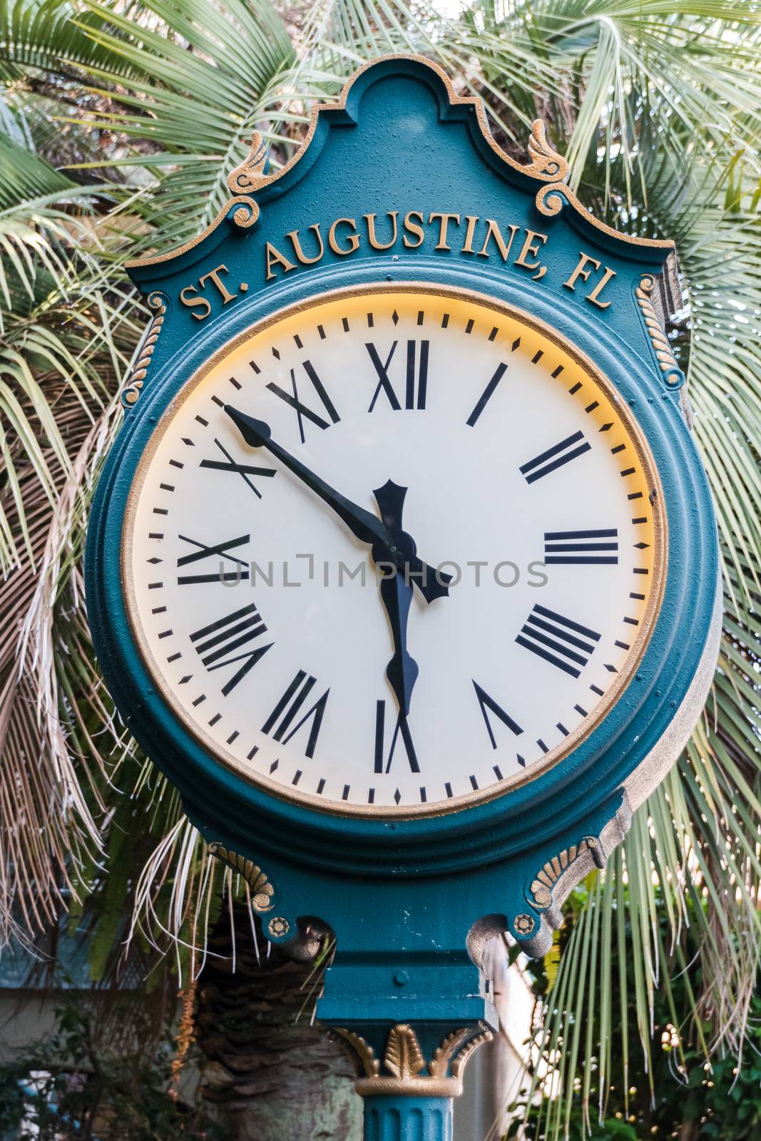 Street clock in St. Augustine Florida by lprising
