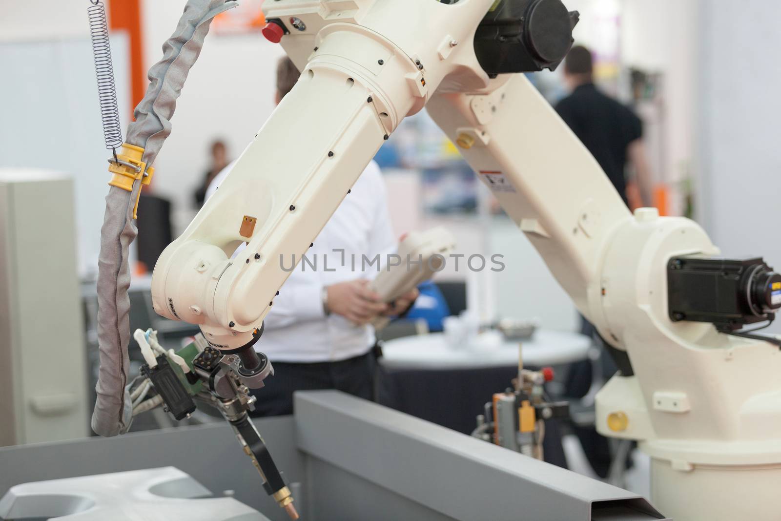 Industrial welding robot arm