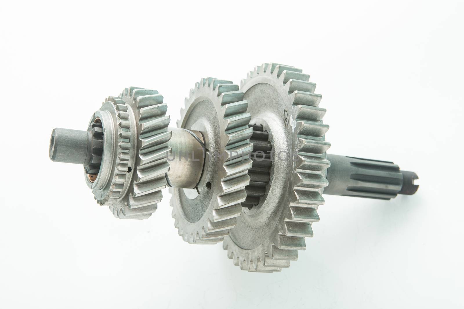used gear for replace in car engine shaft transmission