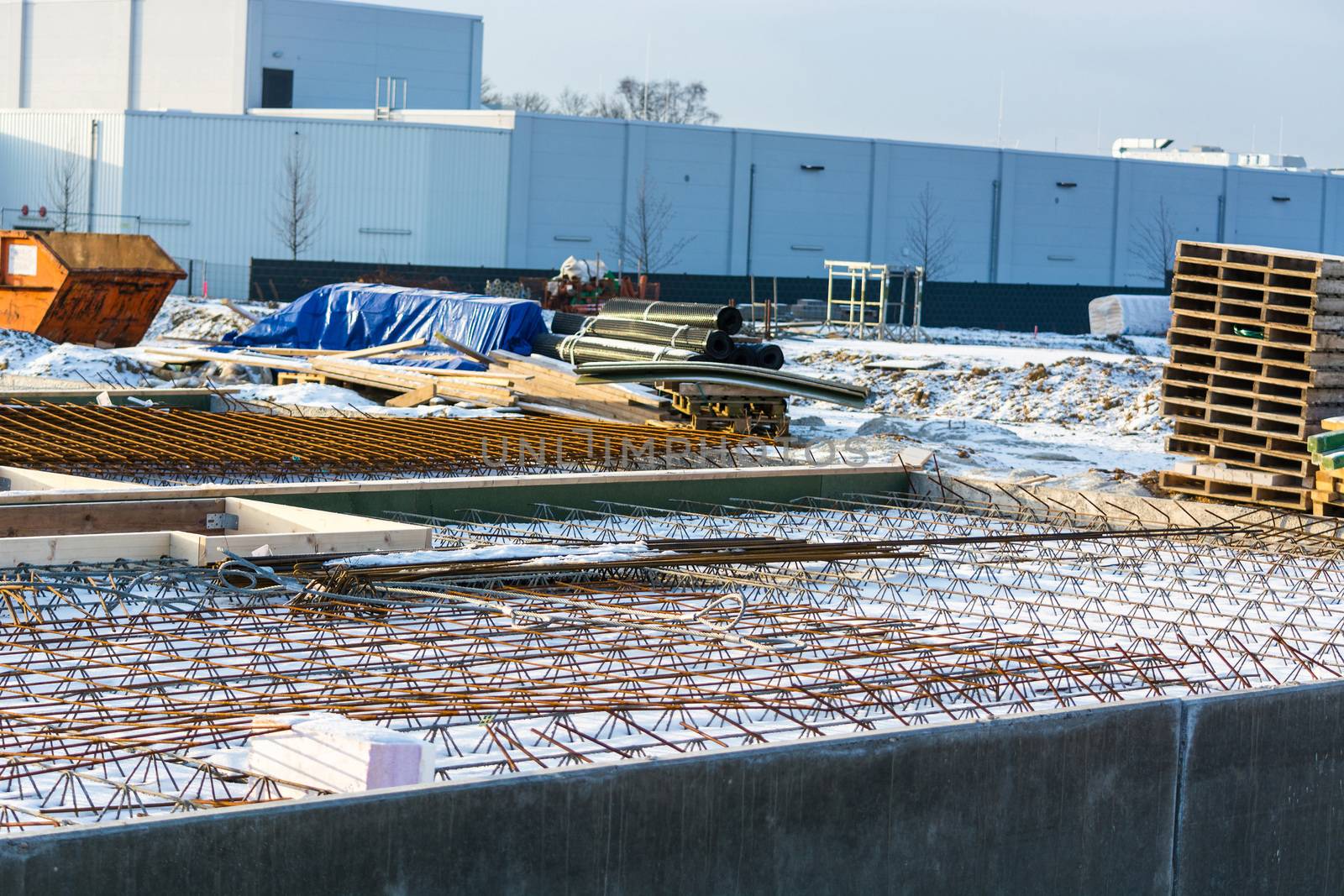Construction, Structural work and foundations with excavation of a basement floor.