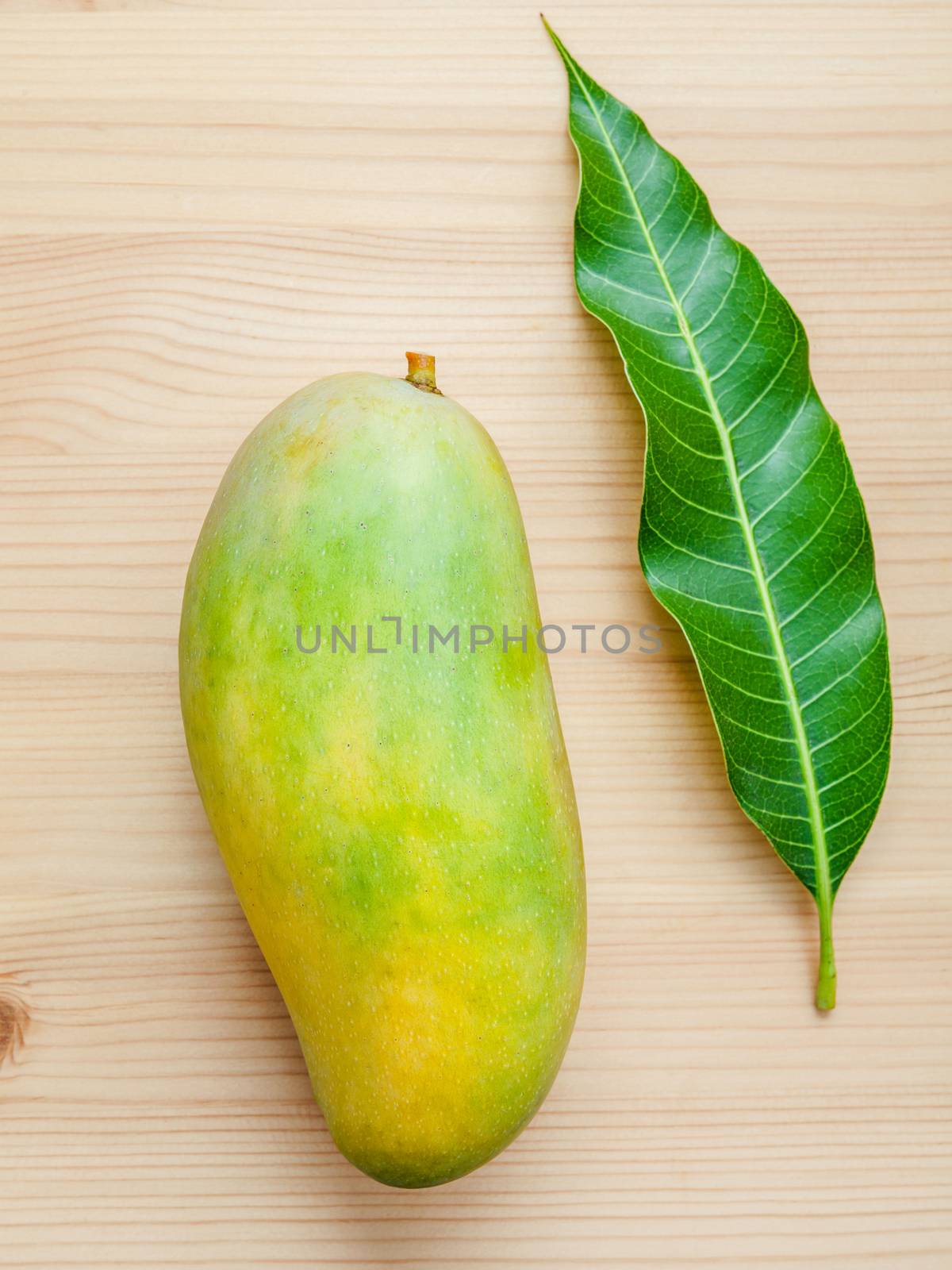 Fresh organic traditional thai mangoes high vitamins and mineral by kerdkanno