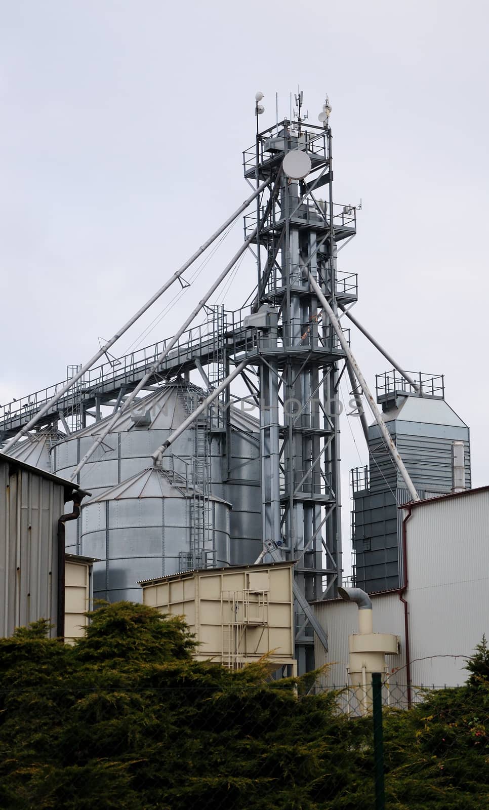 Photo of big factory and grain silos.