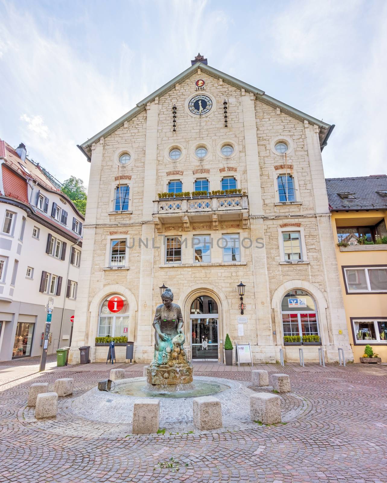 Elmar-Doch-Haus, Heidenheim an der Brenz, pedestrian area by aldorado